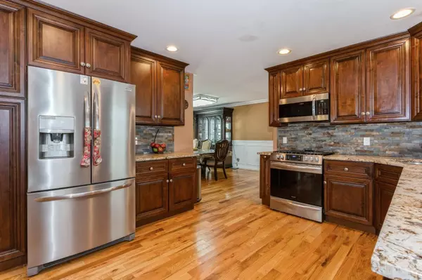 Elmont, NY 11003,112 Emporia AVE