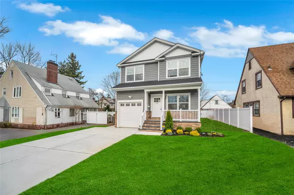 Hempstead, NY 11550,94 Manor AVE