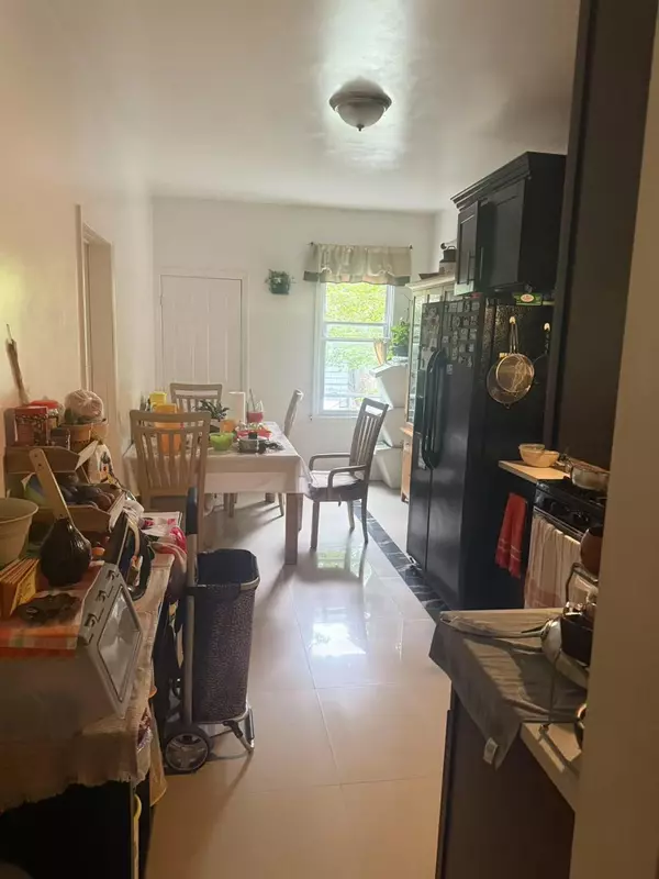 Corona, NY 11368,106-09 Otis AVE