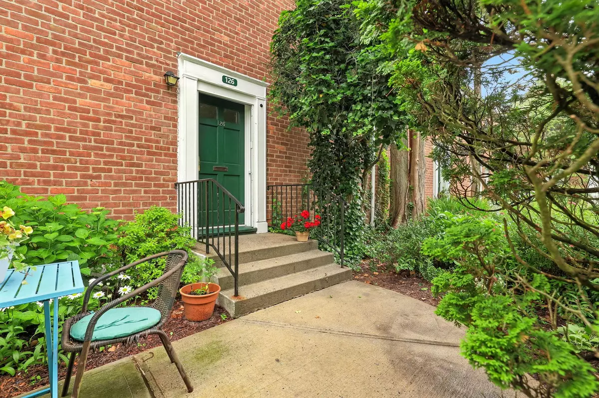 Hartsdale, NY 10530,11 Fieldstone DR #126