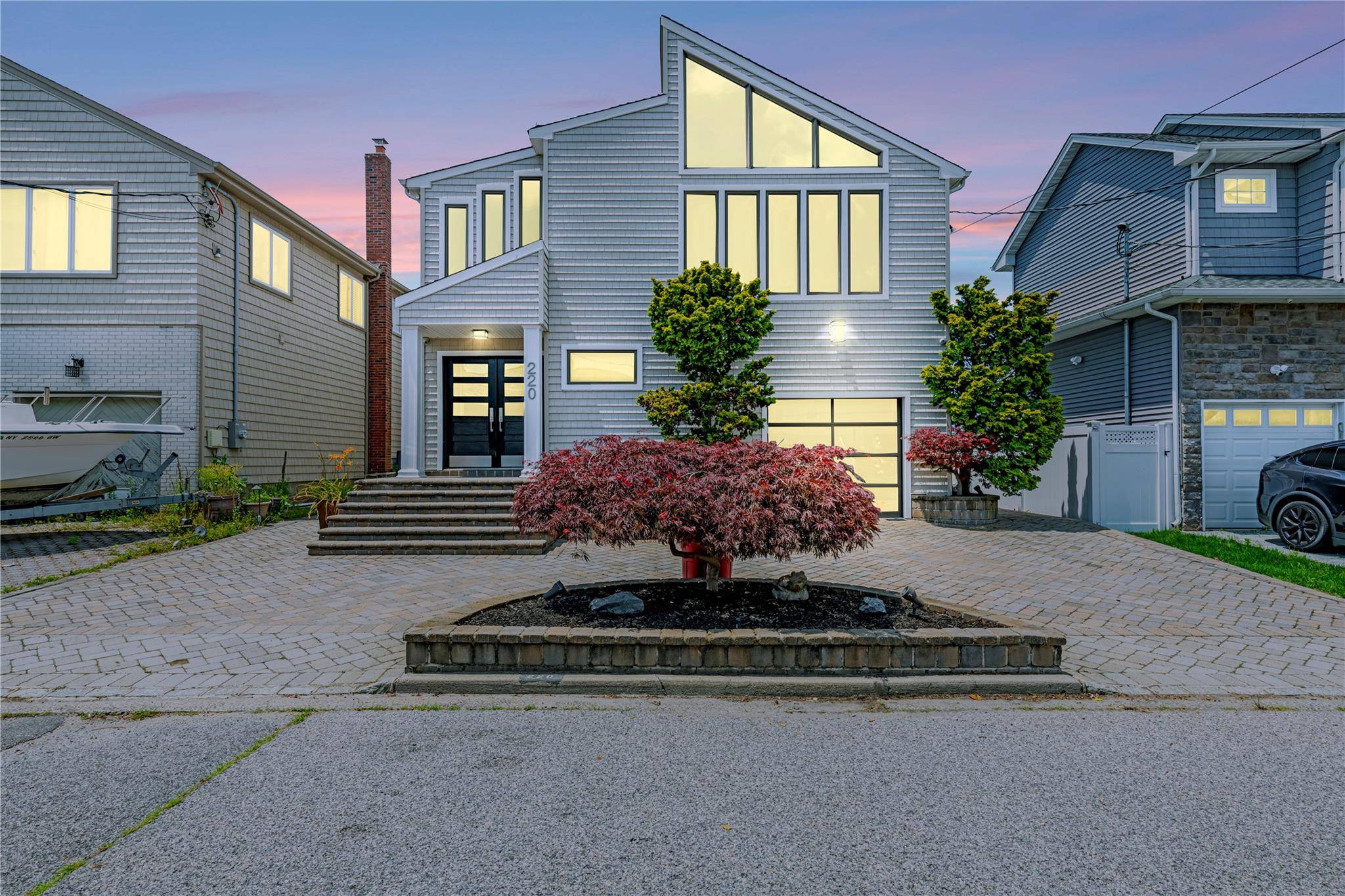 Bellmore, NY 11710,220 Lee PL