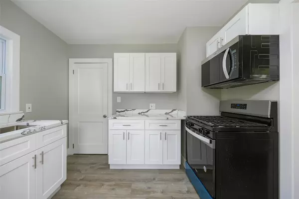 New Paltz, NY 12561,756 Floyd Ackert RD