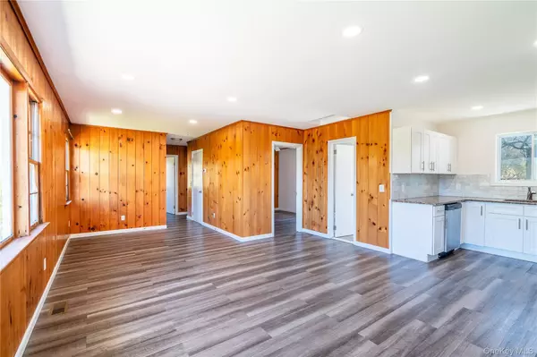 Southold, NY 11971,315 Lake DR