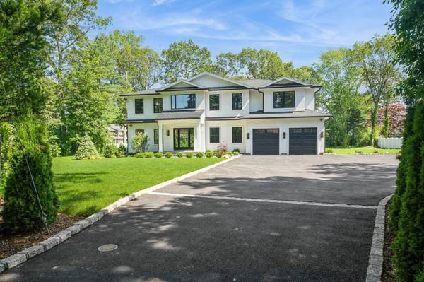 Syosset, NY 11791,352 Cold Spring RD