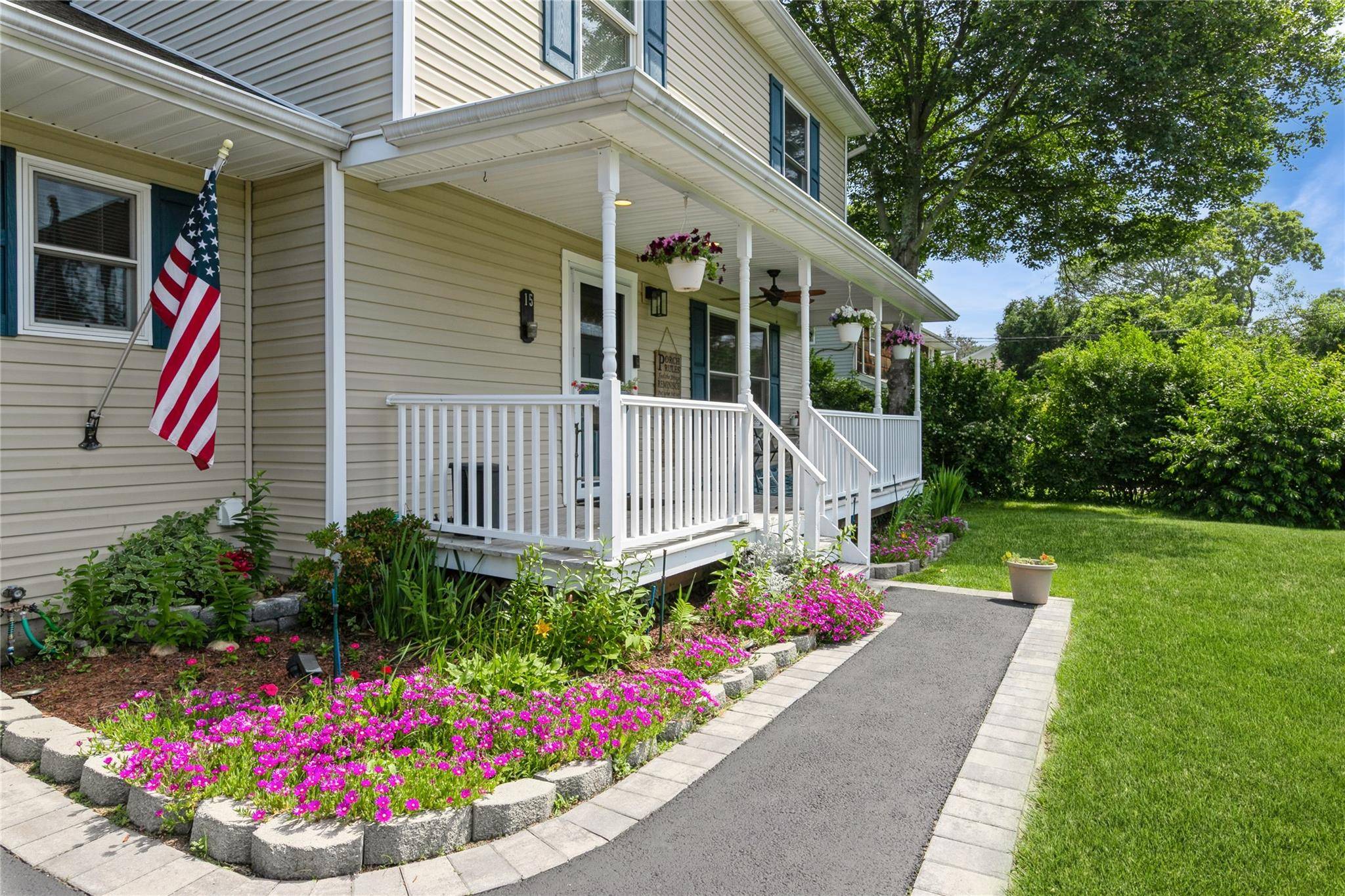 Shirley, NY 11967,15 Loughlin DR