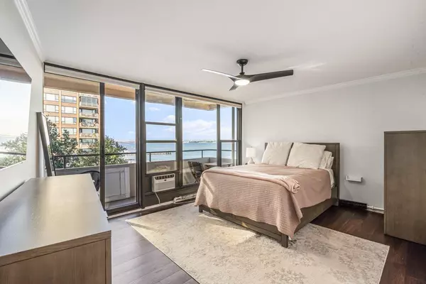 Beechhurst, NY 11357,166-41 Powells Cove BLVD #4B
