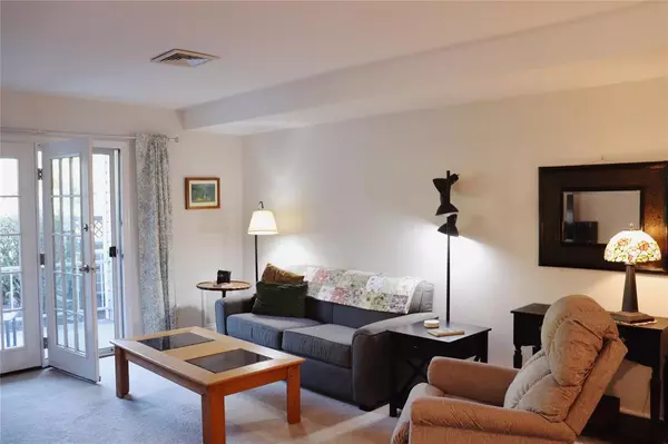 75 Tivoli GDNS #E75, Red Hook, NY 12583