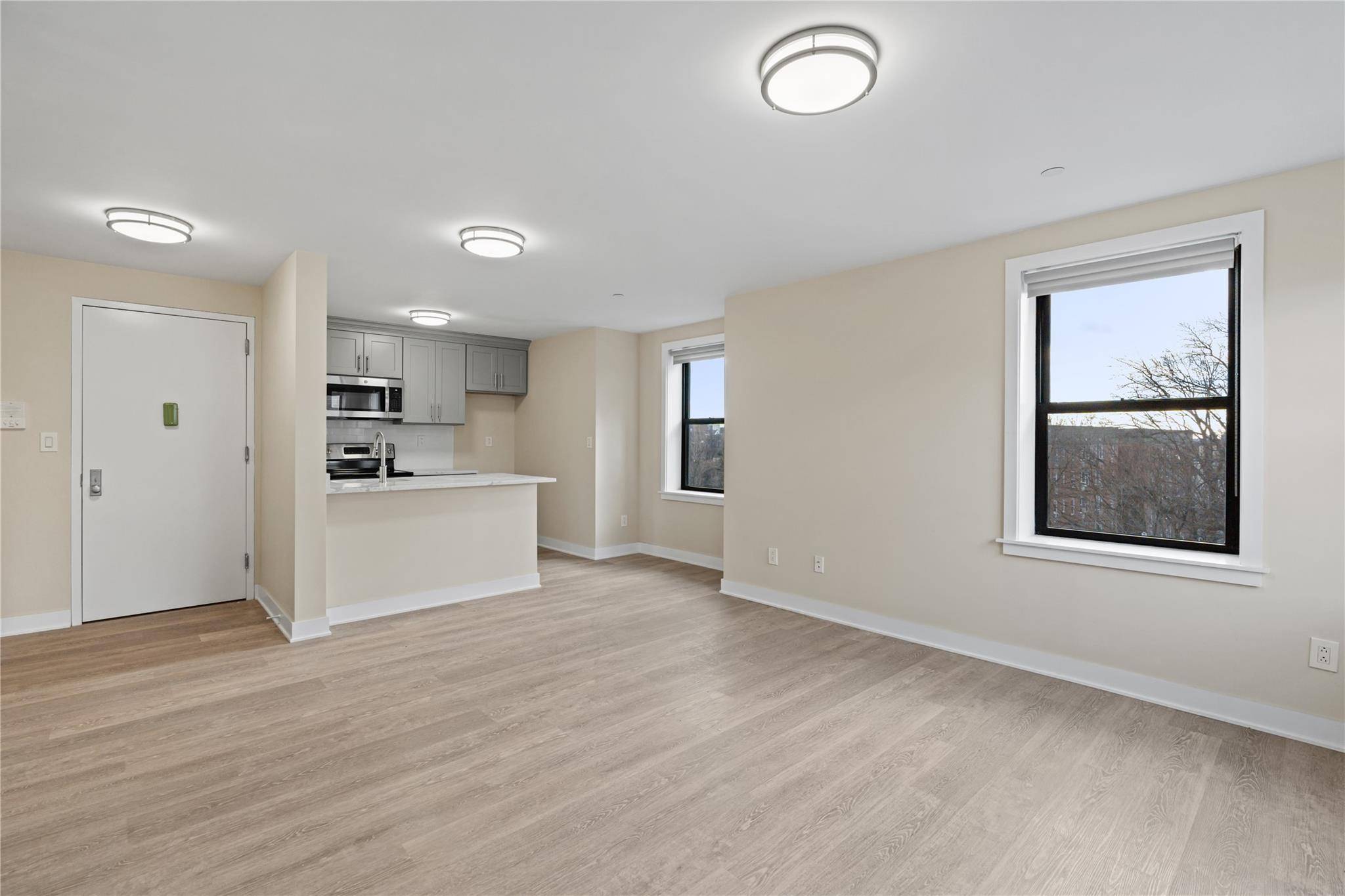 135 Wakefield AVE #401, Yonkers, NY 10704