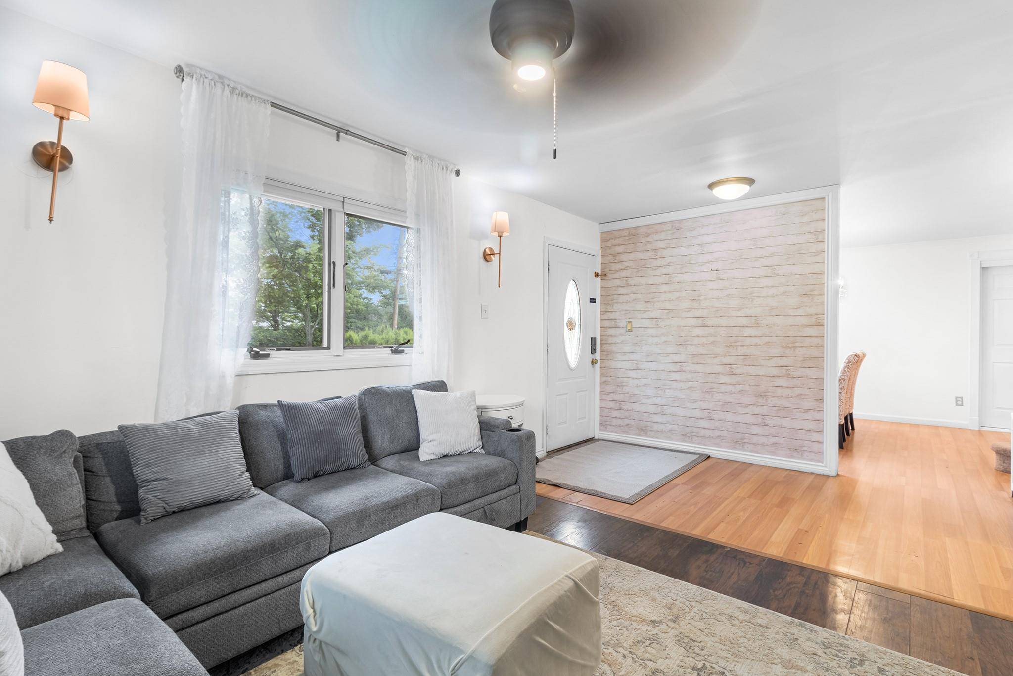 Bethpage, NY 11714,121 Thomas AVE