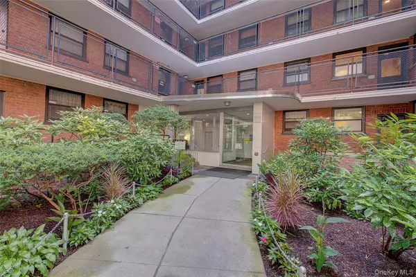 Jackson Heights, NY 11372,35-51 85 ST #2C