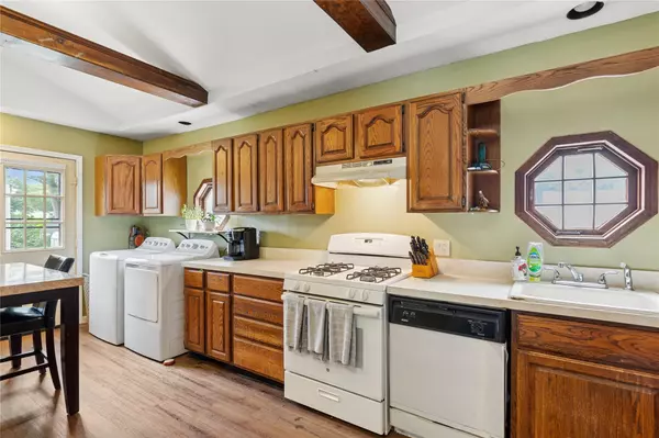 Selden, NY 11784,18 Berkeley AVE