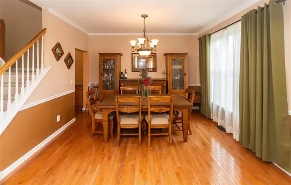 Highland Mills, NY 10930,56 Heather RDG