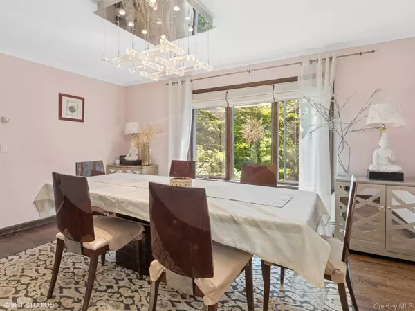 South Salem, NY 10590,212 Elmwood RD