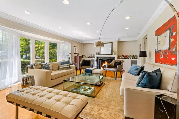 Scarsdale, NY 10583,88 Spier RD