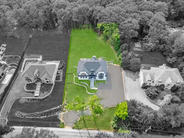 Northport, NY 11768,589 Old Bridge RD