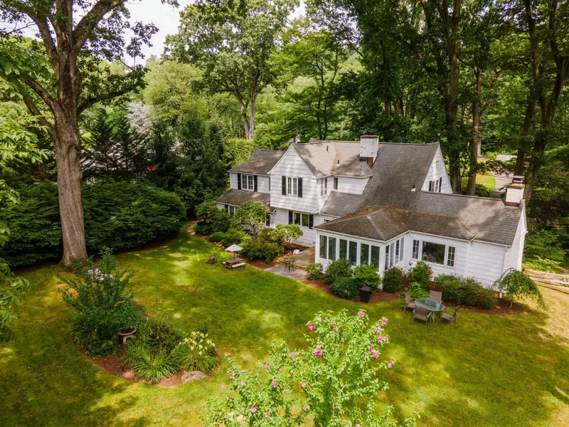 15 Glen Pk RD, Purchase, NY 10577