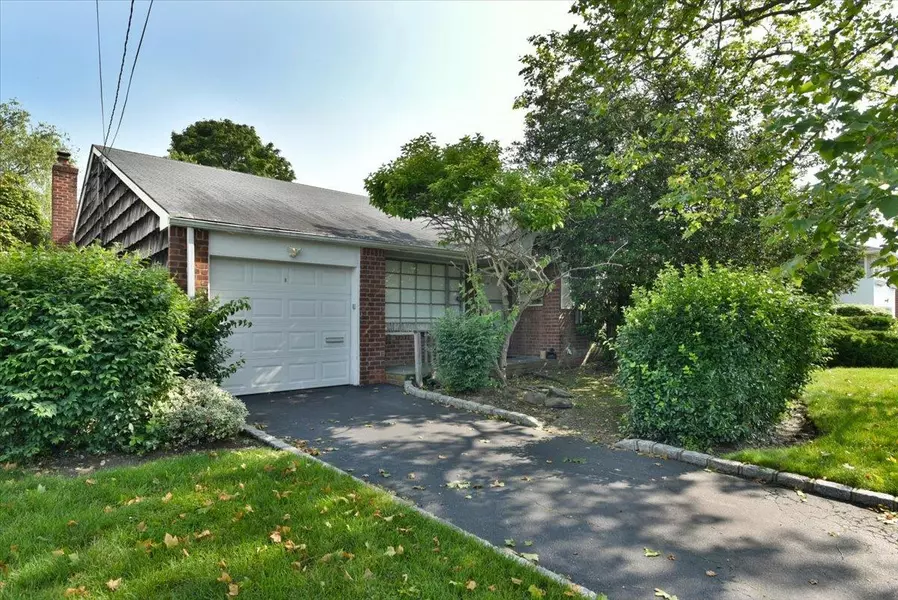 1903 George CT, Merrick, NY 11566