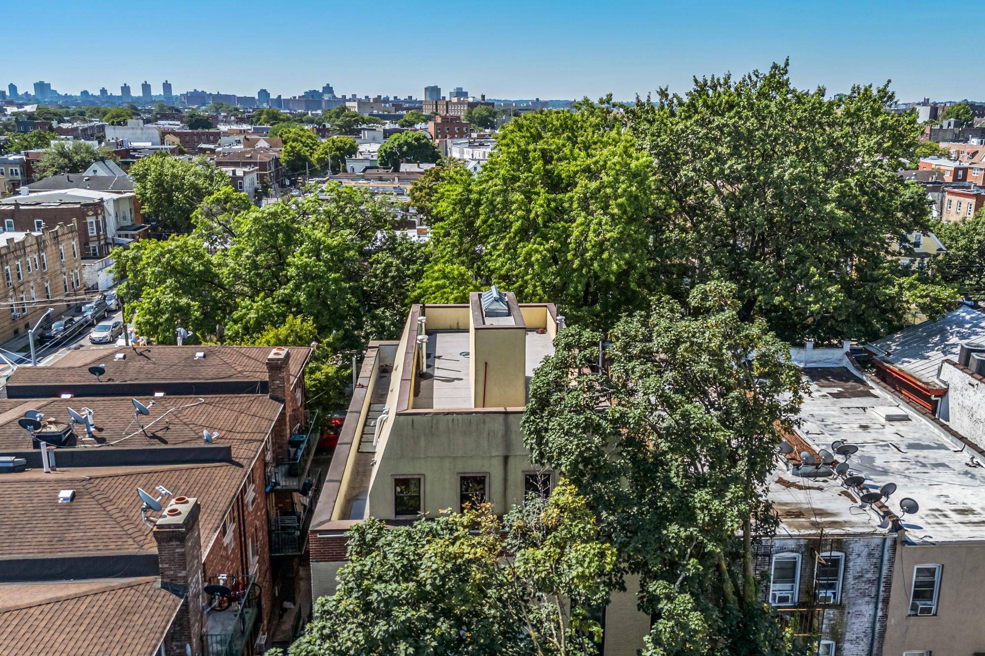 Corona, NY 11368,100-15 34th AVE