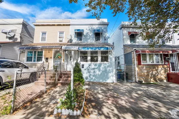 Hollis, NY 11423,90-31 185TH ST