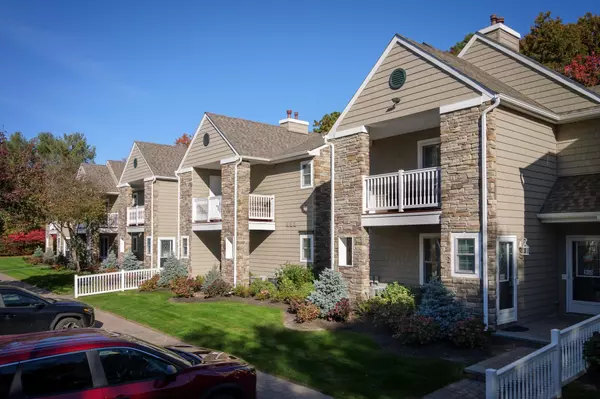 Holbrook, NY 11741,1000 Saddle Rock RD #504