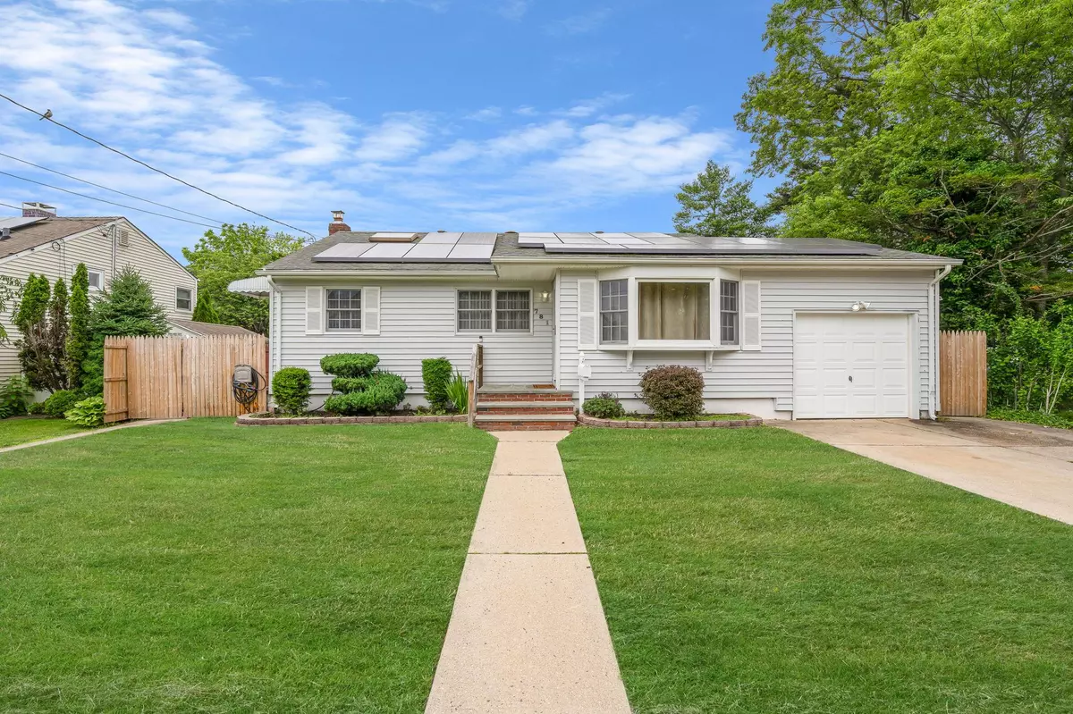 West Babylon, NY 11704,781 Bermuda RD