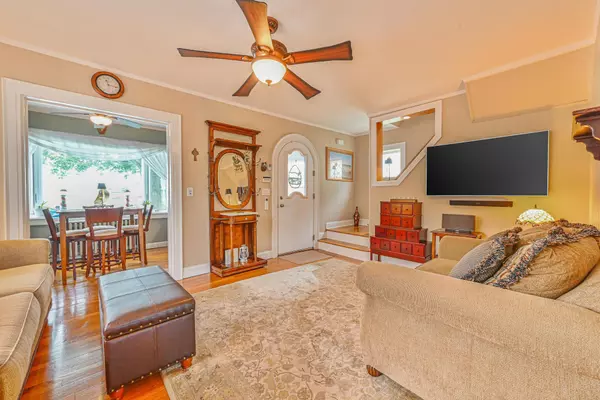 Seaford, NY 11783,3853 Lincoln ST
