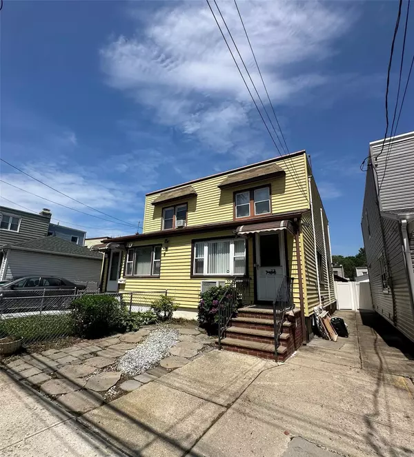 33-13 202nd ST, Bayside, NY 11361