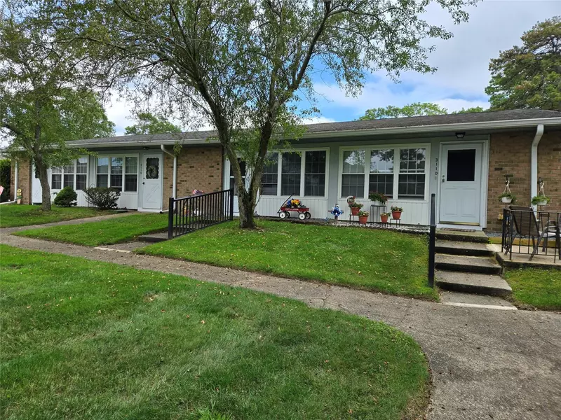 311 Woodbridge DR #311-C, Ridge, NY 11961