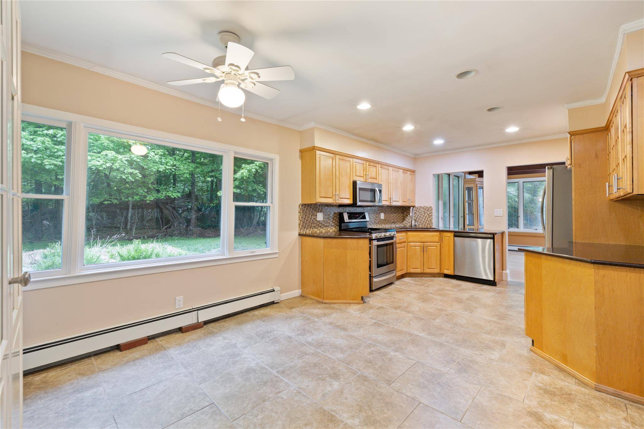 Airmont, NY 10901,249 Cherry LN