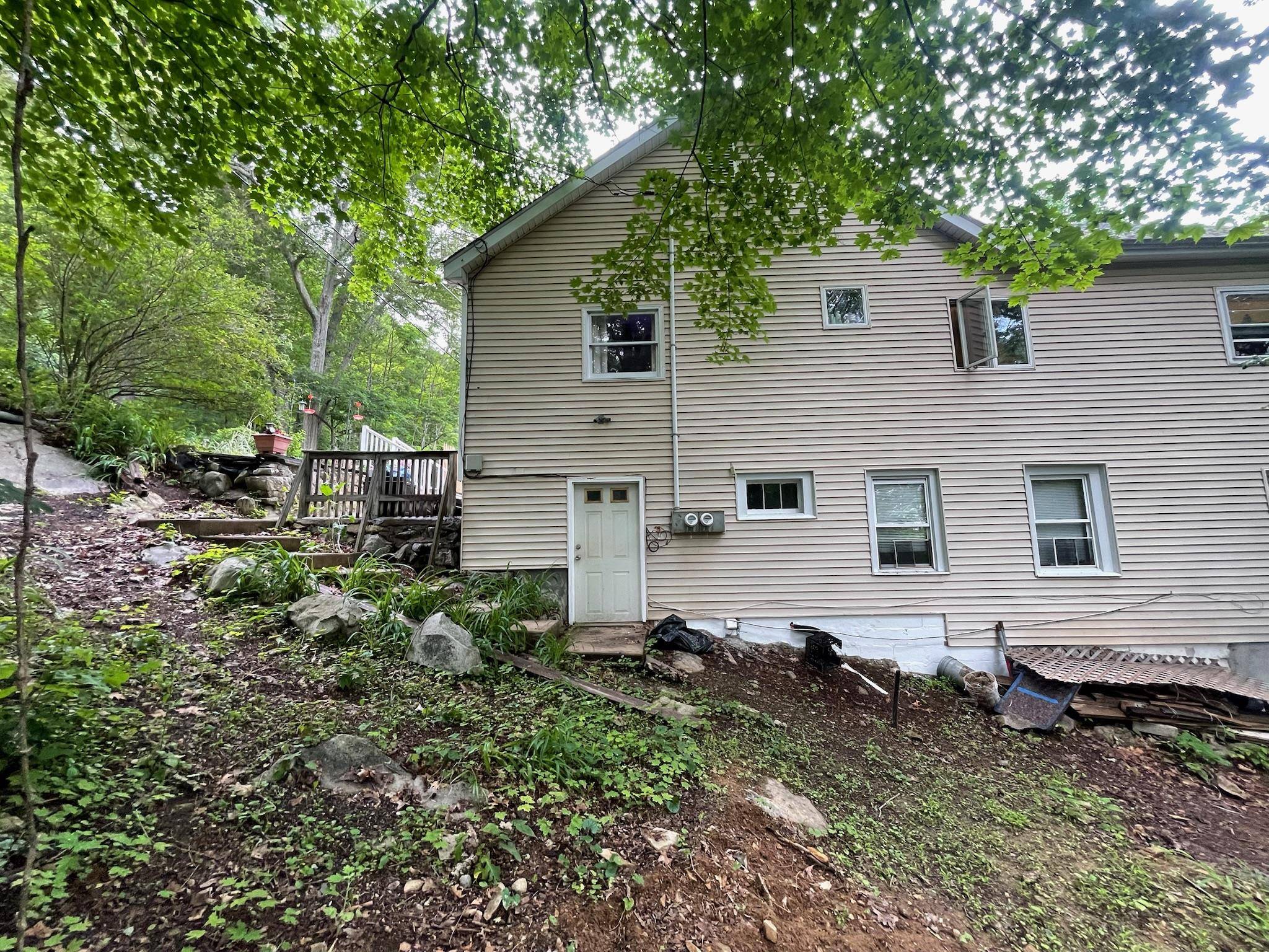 Lake Peekskill, NY 10579,126 Tanglewylde RD