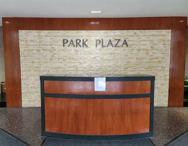 Rego Park, NY 11374,61-15 97th ST #8D