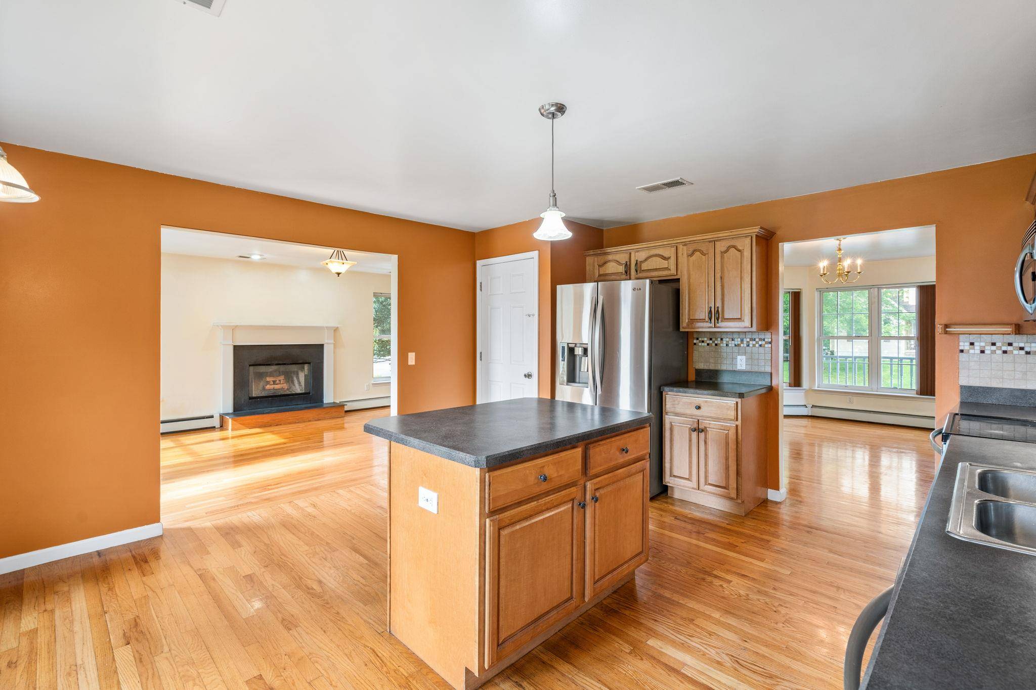 Walden, NY 12586,9 Utopian PL