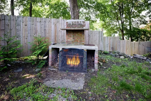 Poughkeepsie, NY 12601,111 S Hamilton ST