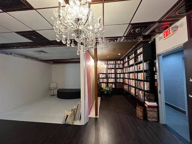 Floral Park, NY 11001,249-12 Jericho TPKE #235