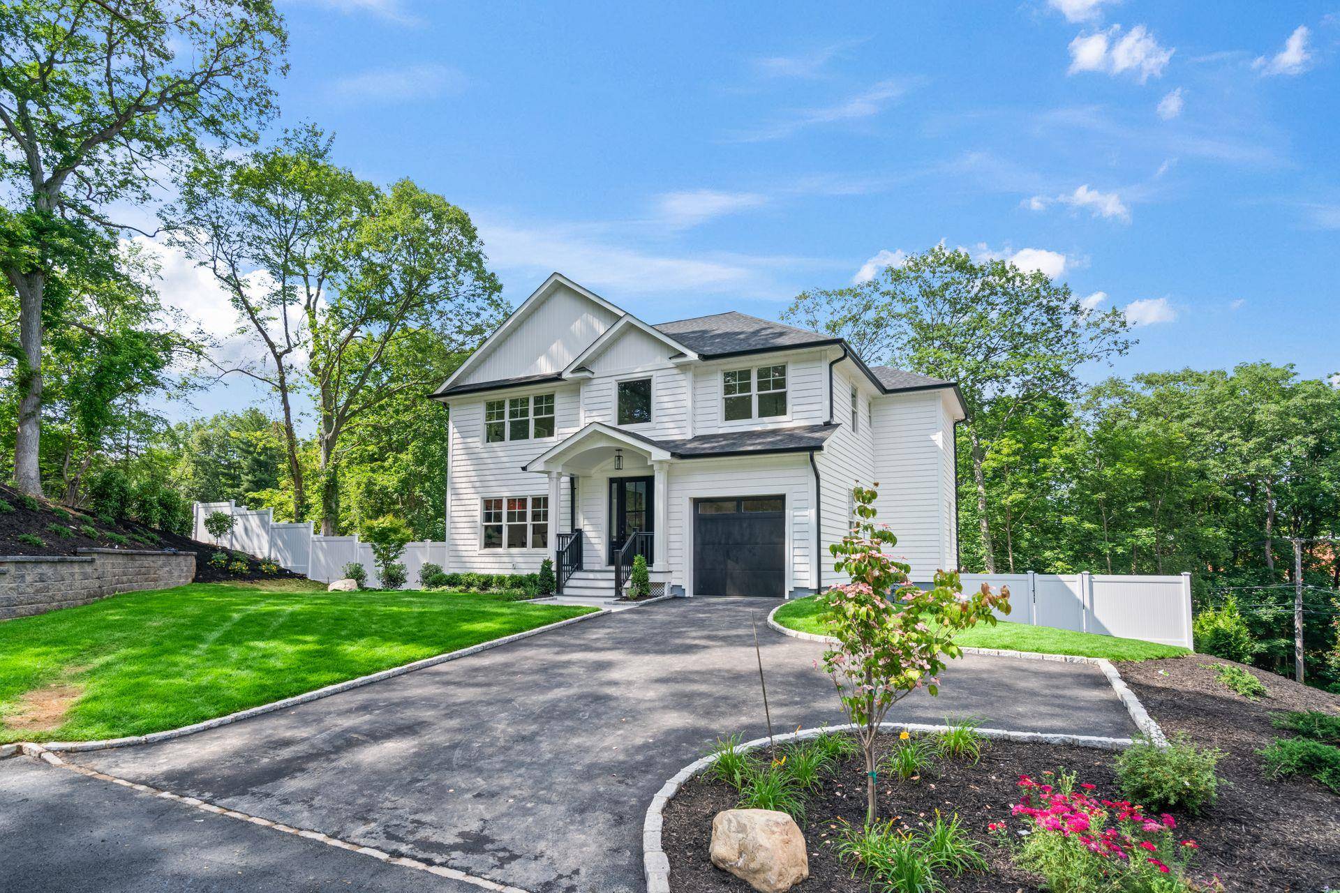 Northport, NY 11768,30 Middleville RD