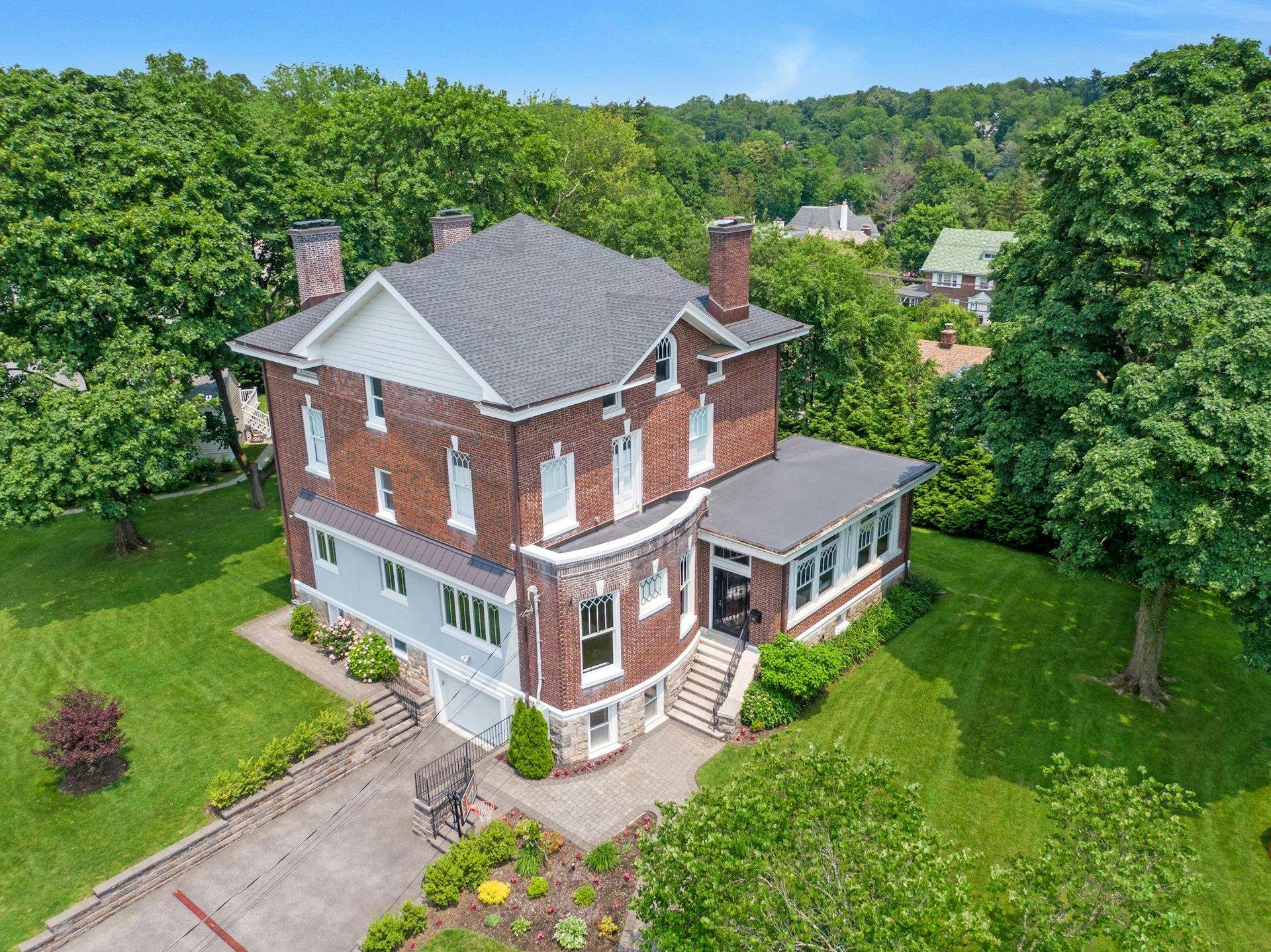 New Rochelle, NY 10804,15 Calton LN