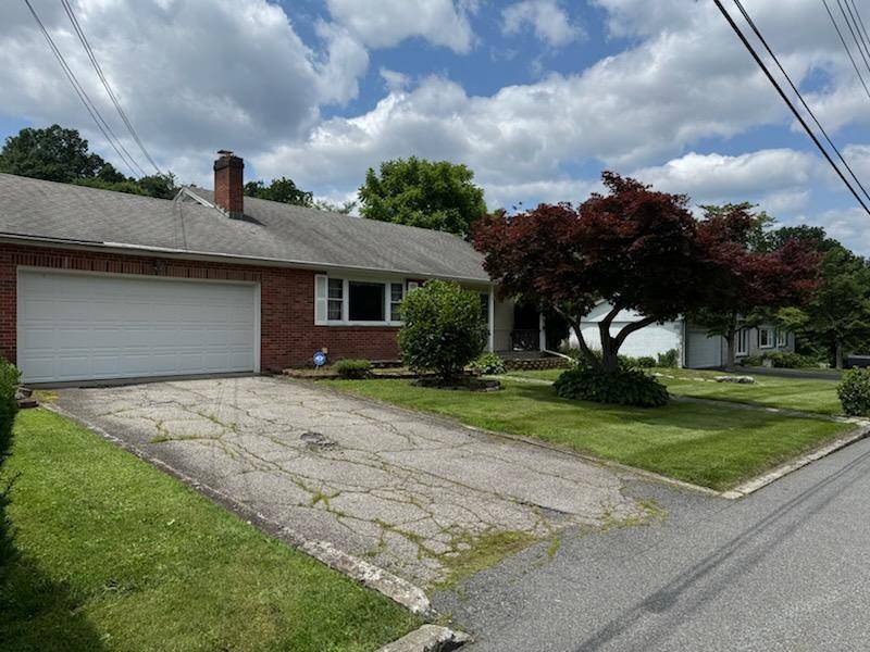 6 Siscar PL, Beacon, NY 12508