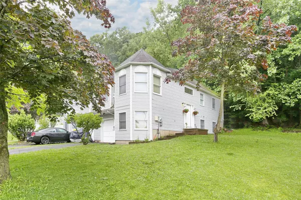 Haverstraw, NY 10927,68 Hillside AVE