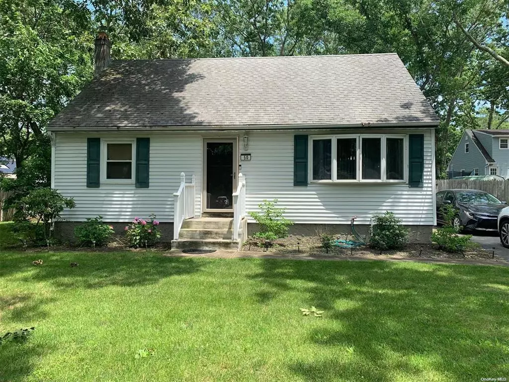 Riverhead, NY 11901,50 Oakland DR