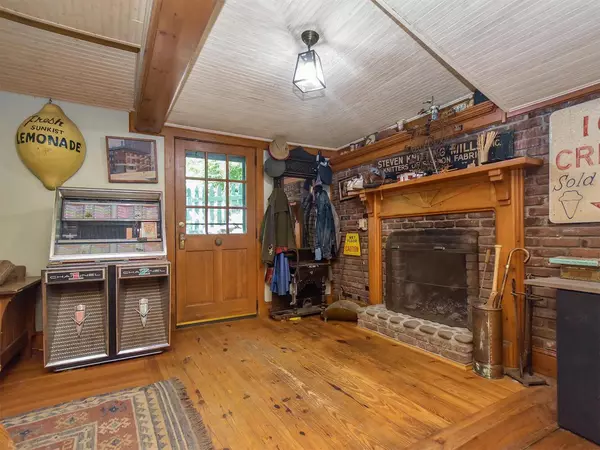 Sea Cliff, NY 11579,180 Brown ST