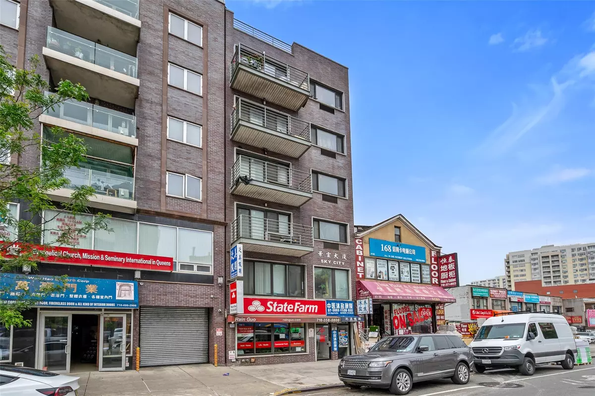 Flushing, NY 11355,41-38 College Point BLVD #4A