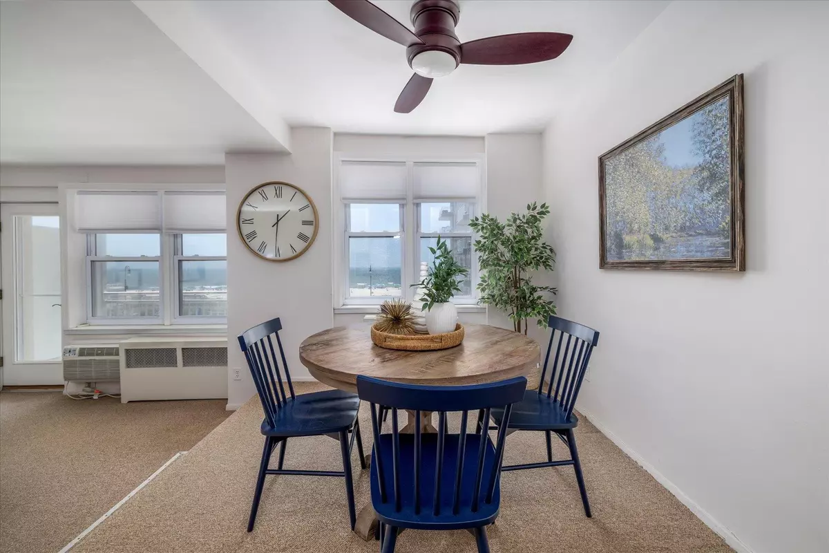 Long Beach, NY 11561,522 Shore RD #3W