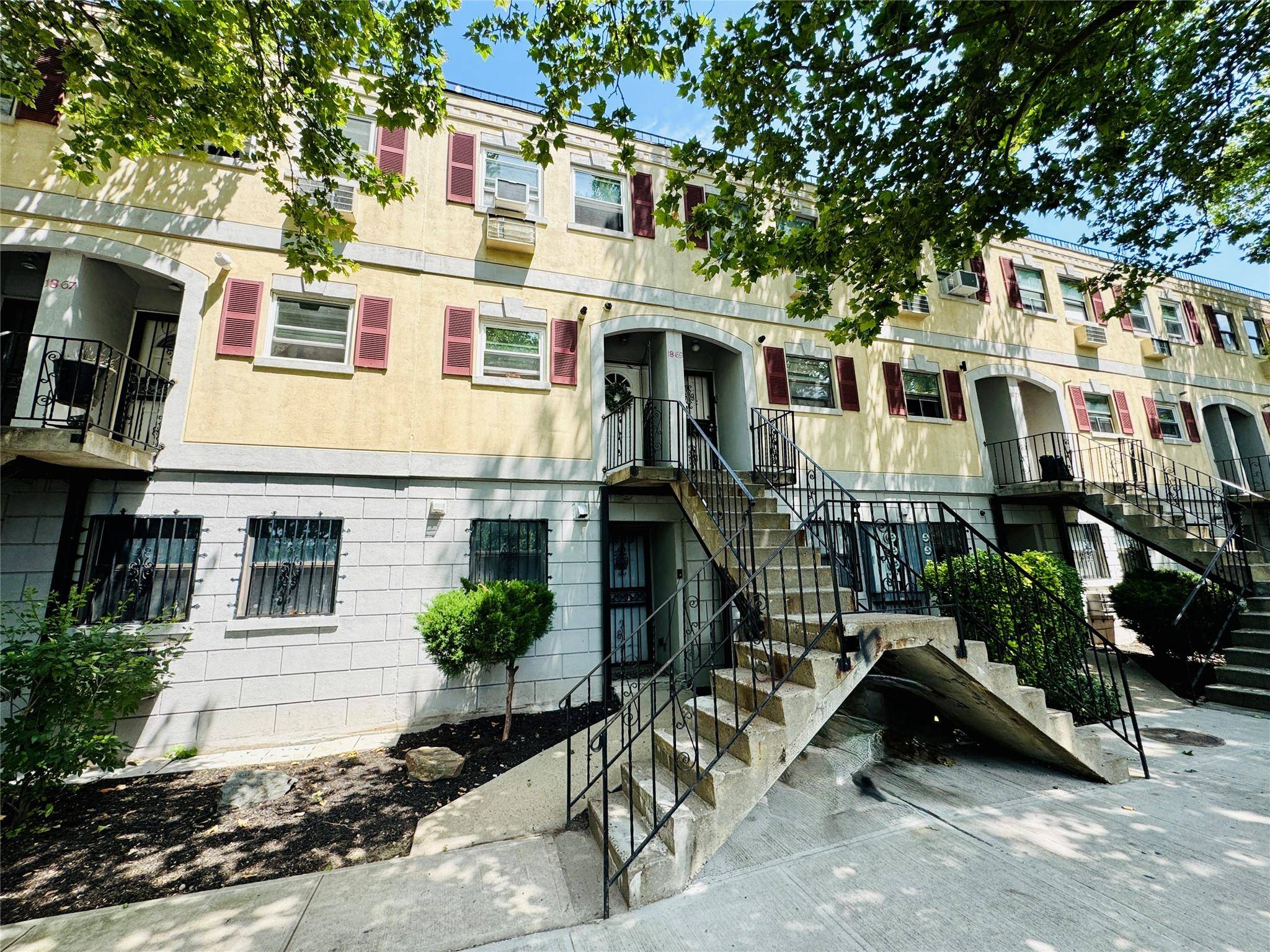 Bronx, NY 10473,1869 Lafayette AVE #8B
