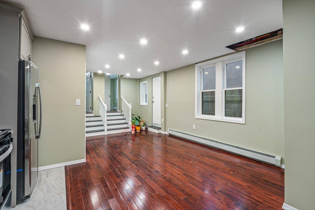 107-30 156th ST, Jamaica, NY 11433