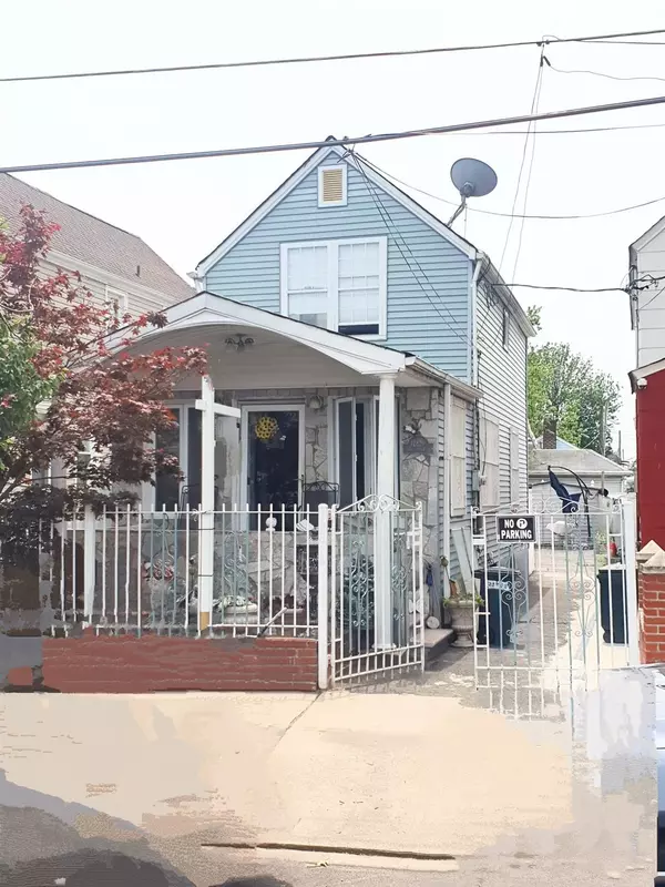 12826 Gotham RD, South Ozone Park, NY 11420