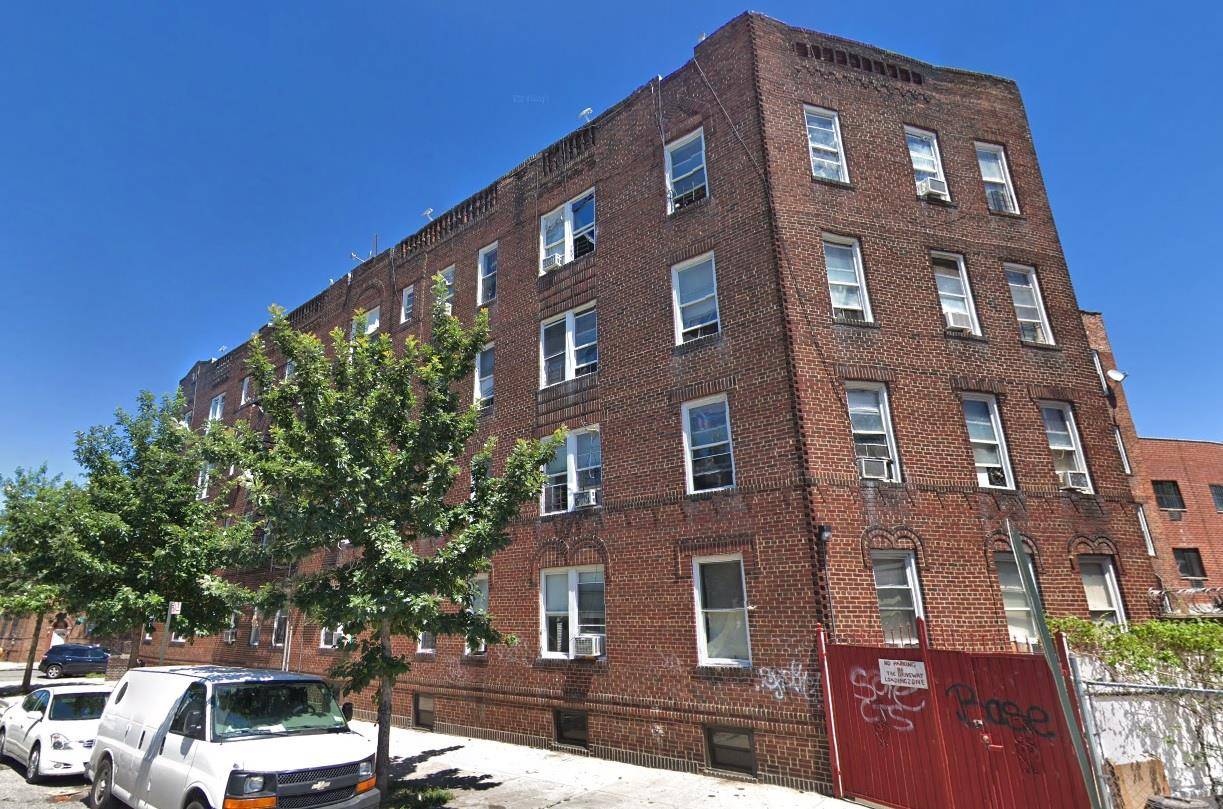 Corona, NY 11368,101-12 46th AVE