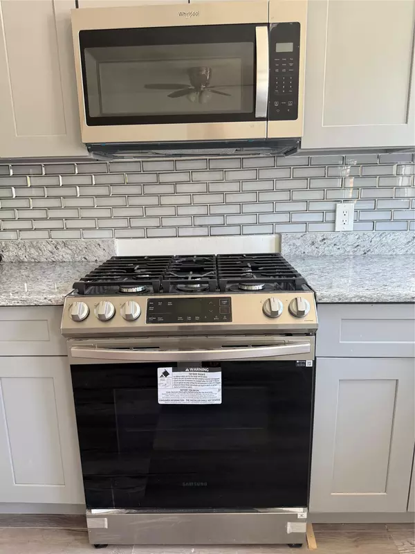 Bronx, NY 10469,1319 Hicks ST