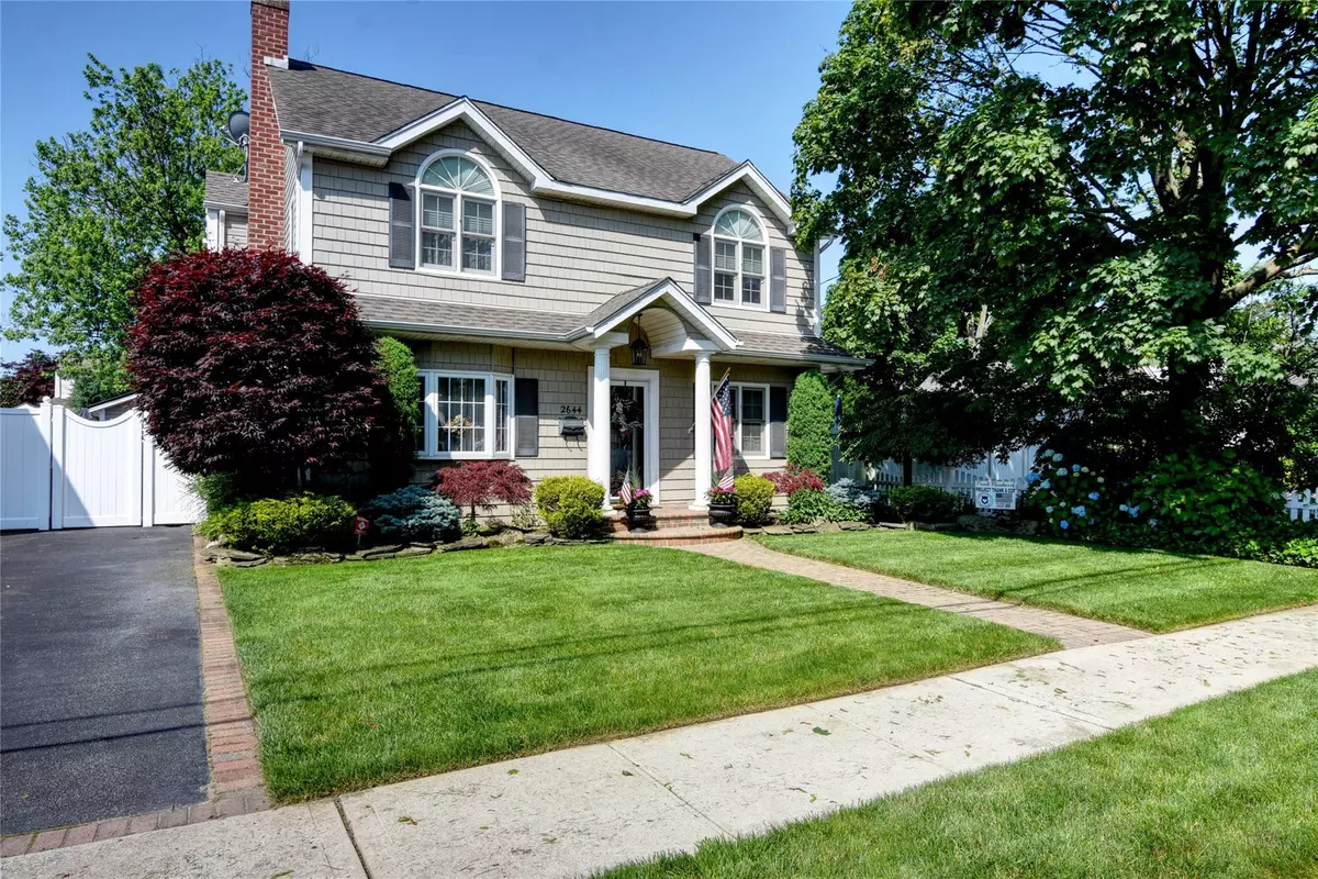 Merrick, NY 11566,2644 Colonial AVE