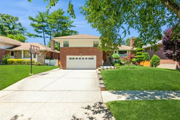 Garden City, NY 11040,50 Edgewood Drive