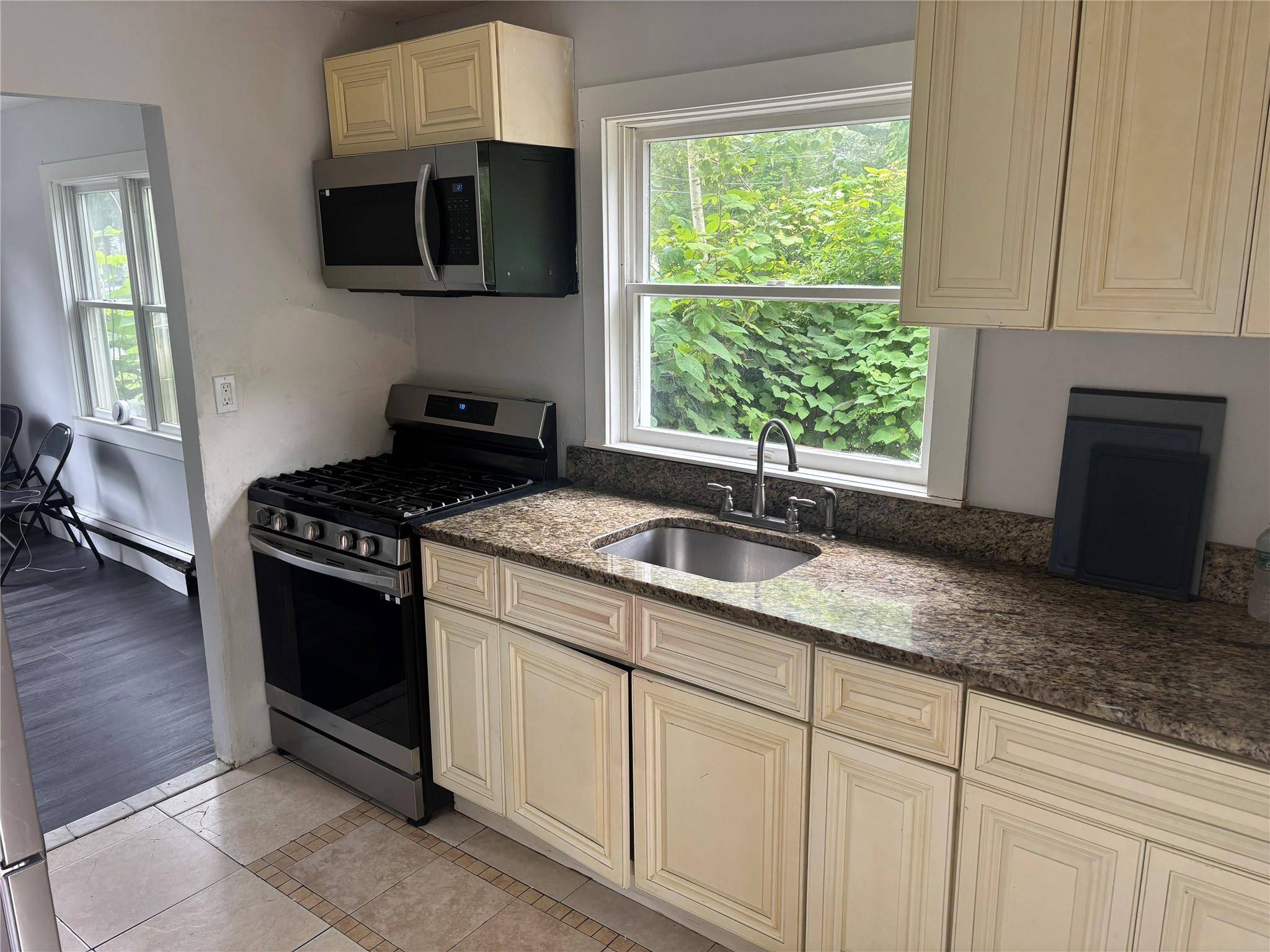 Shirley, NY 11967,476 Revilo AVE